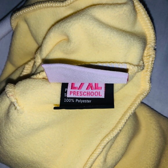 💛Obermeyer yellow winter hat! 💛 - Picture 7 of 8